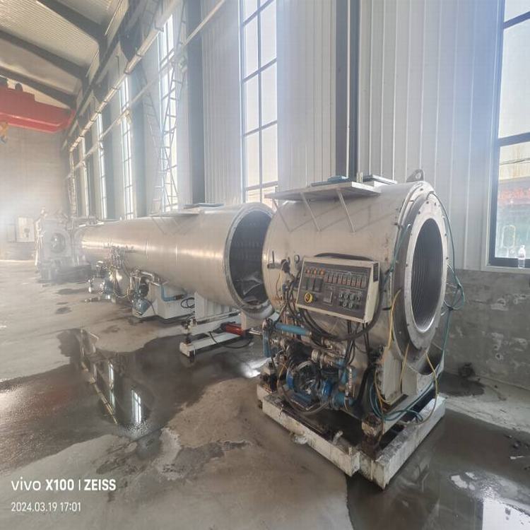 Tweedehands kunststof buis extruder